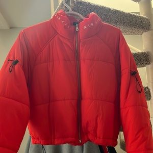 Nike Women's Sportswear Air Crop Padded Jacket Red CU5840-673 Size Small